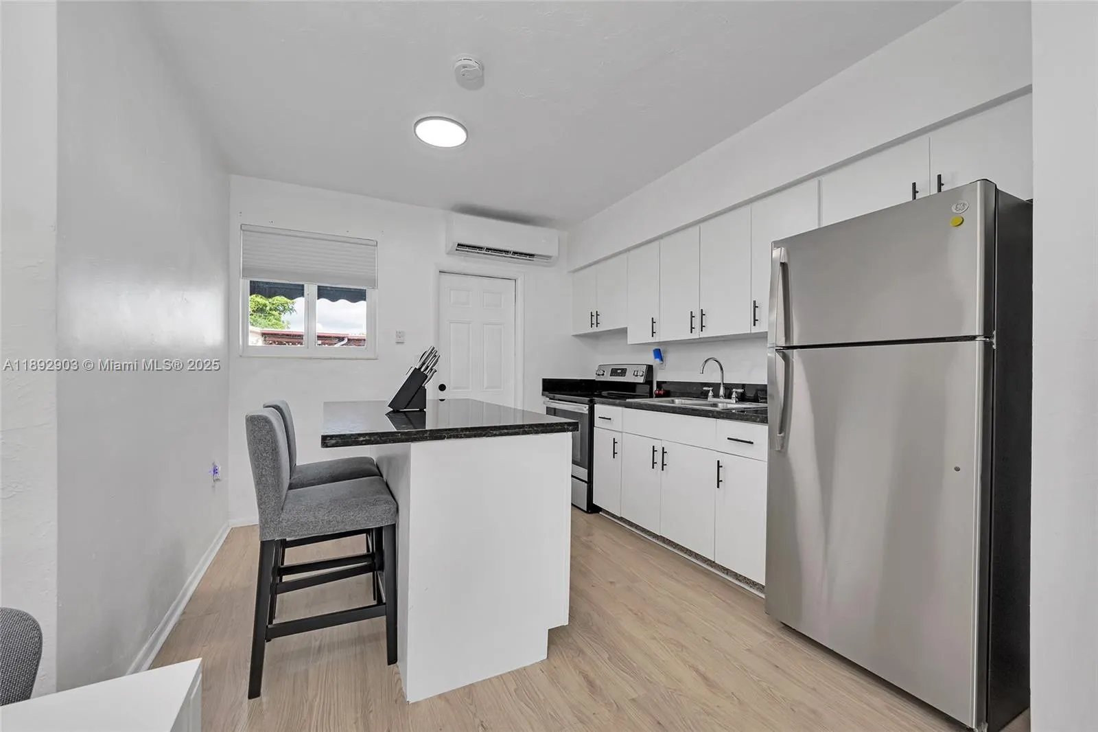 1001 NE 110th St, #1003