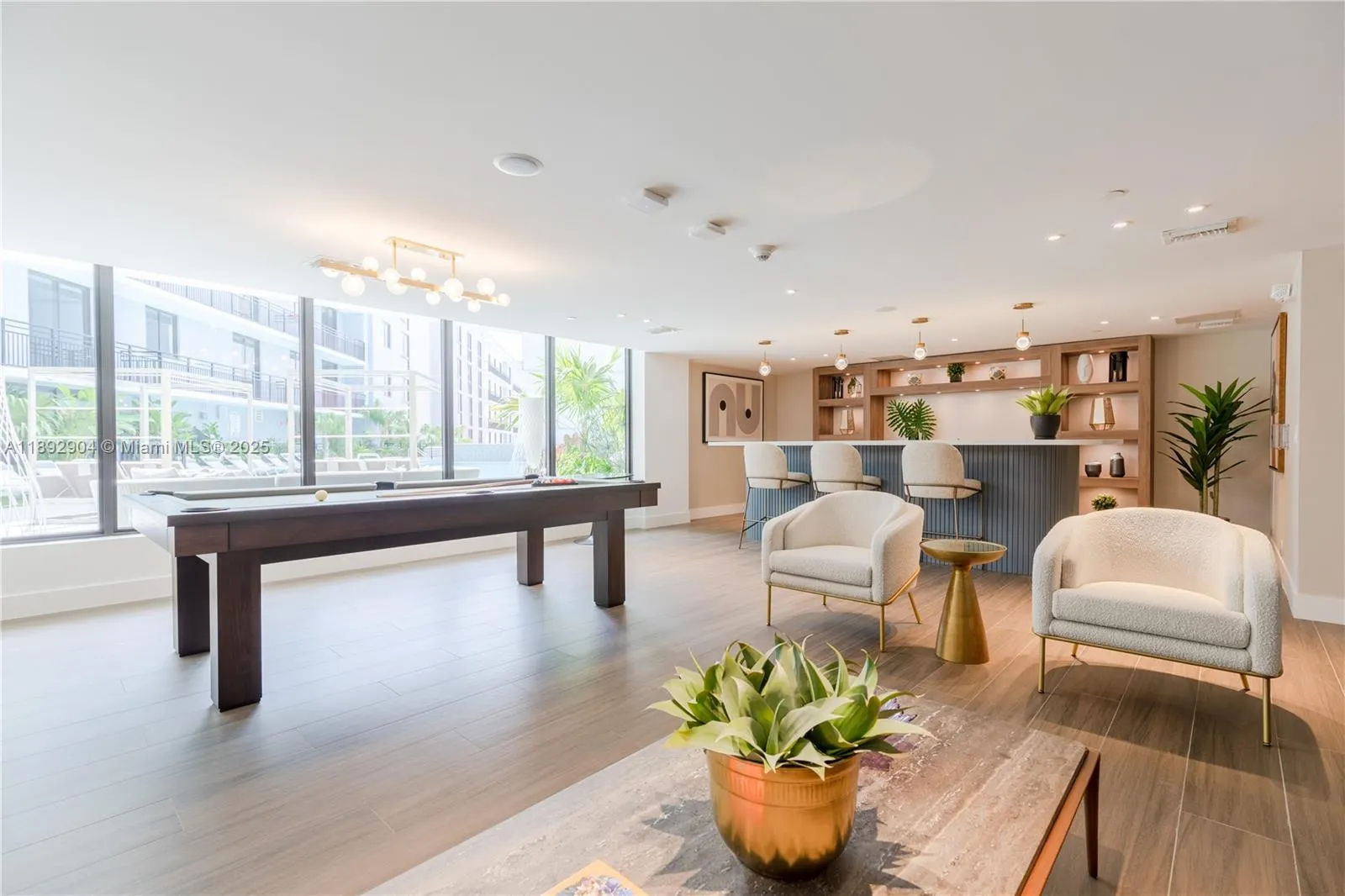1005 Spring Garden Rd, #729
