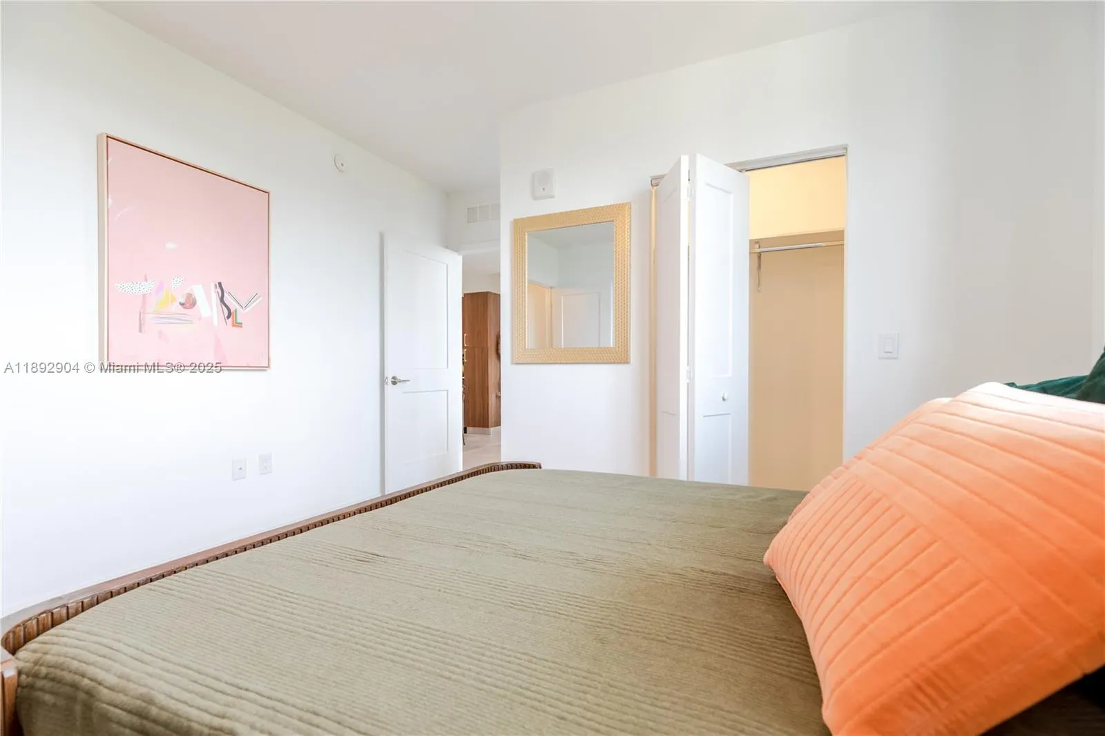 1005 Spring Garden Rd, #729