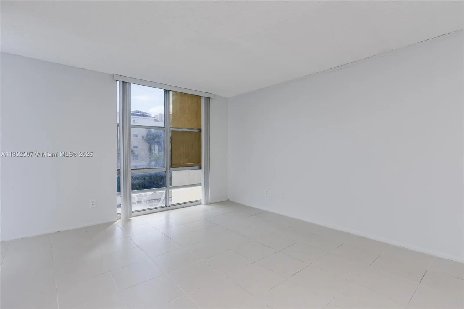 210 172nd St, #432
