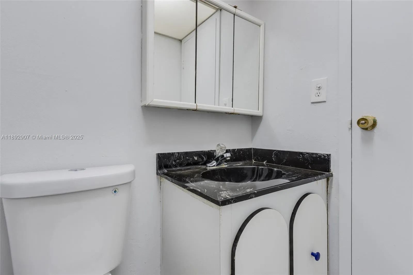 210 172nd St, #432