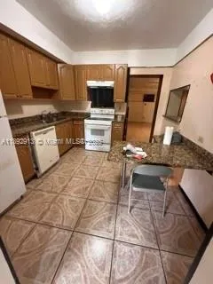 130 NW 124th St