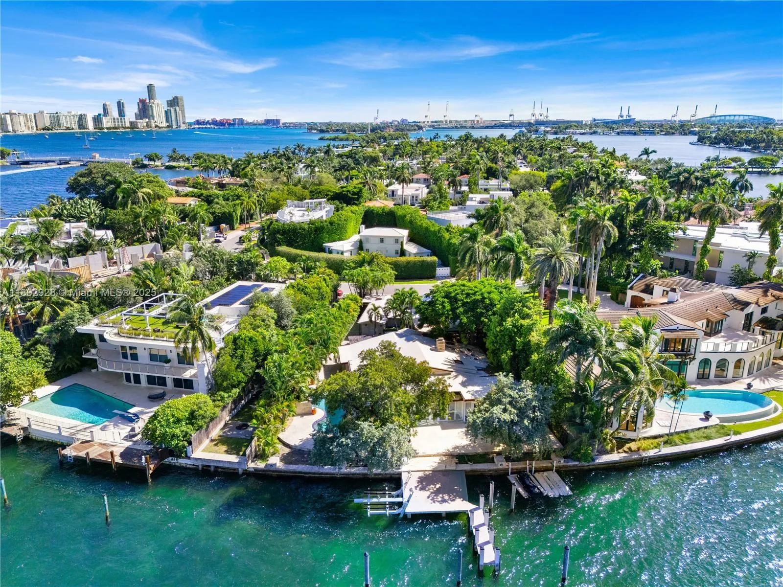 444 W Rivo Alto Dr