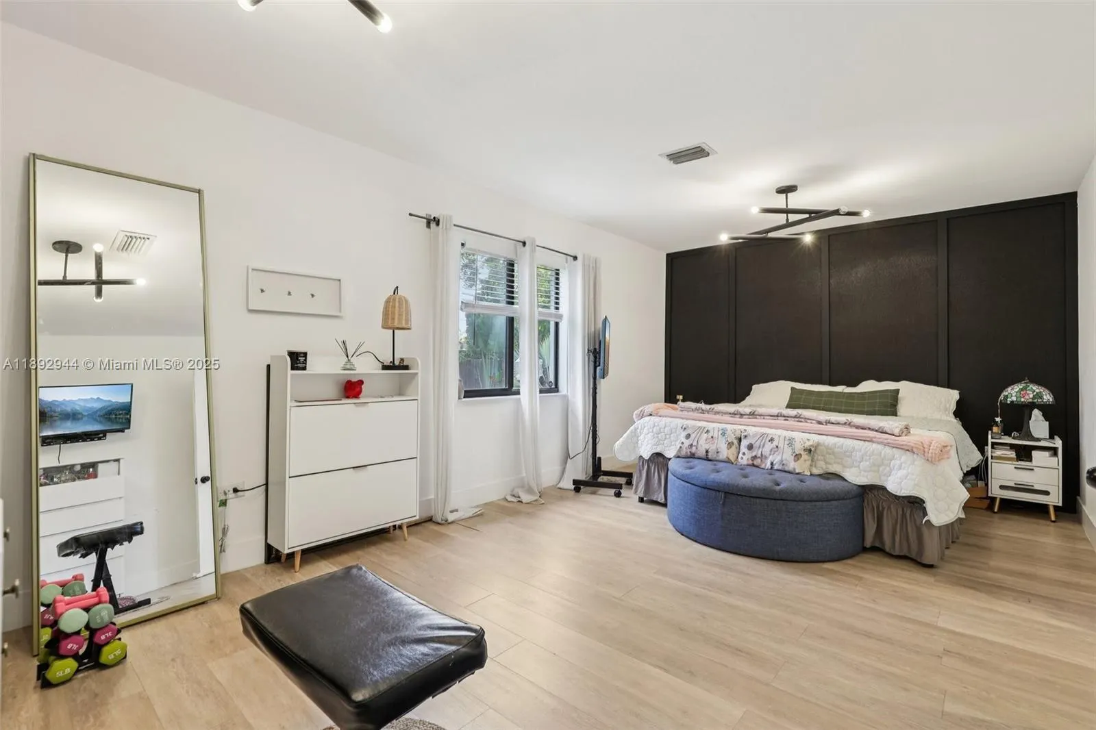 260 NW 133rd St