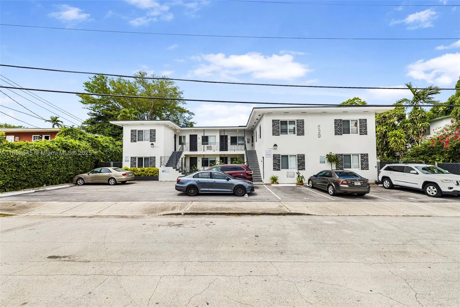 520 NE 82nd Ter, #7