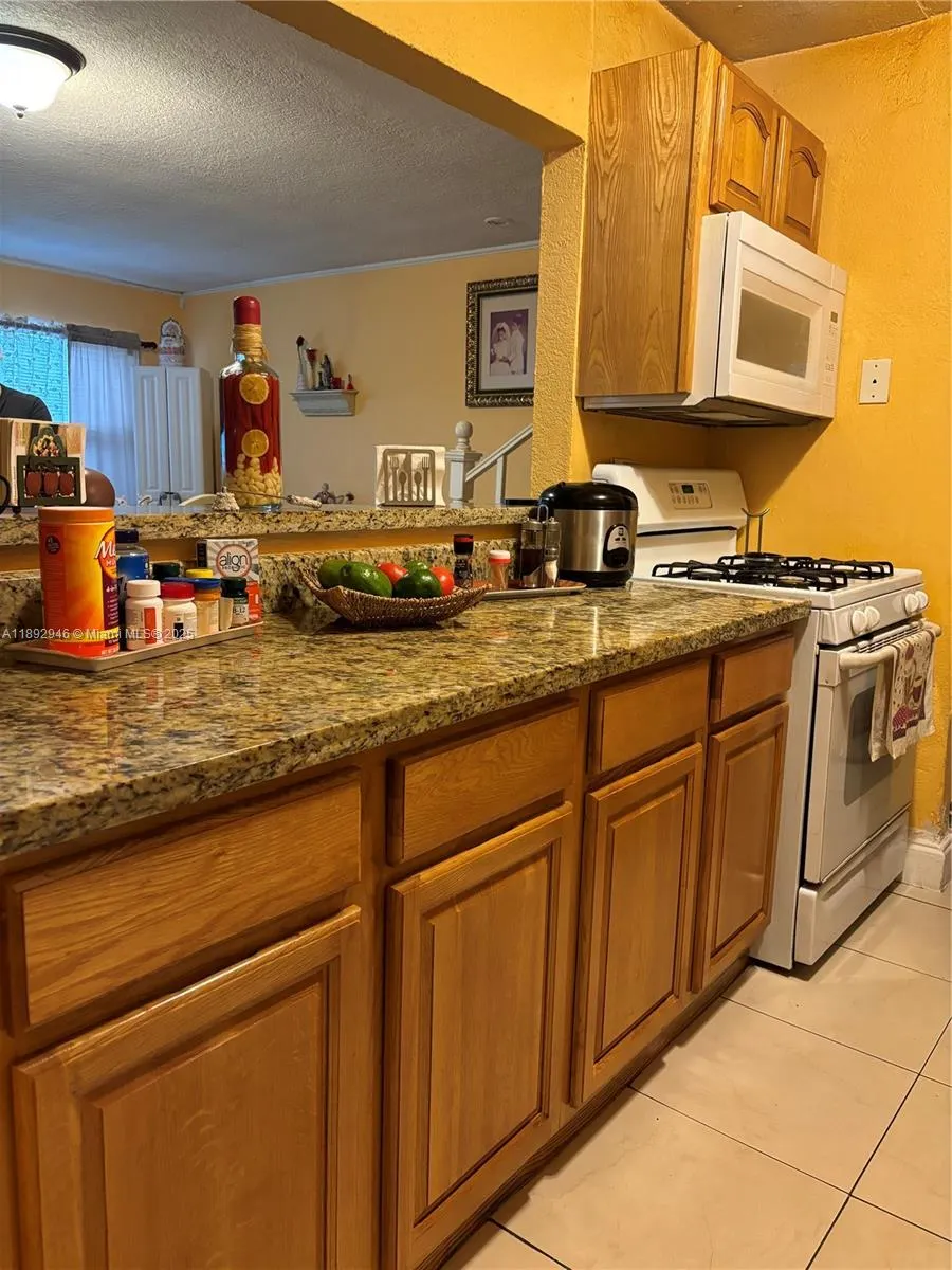 1350 W 53rd St, #24
