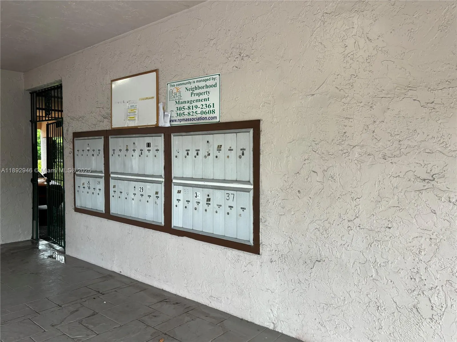 1350 W 53rd St, #24