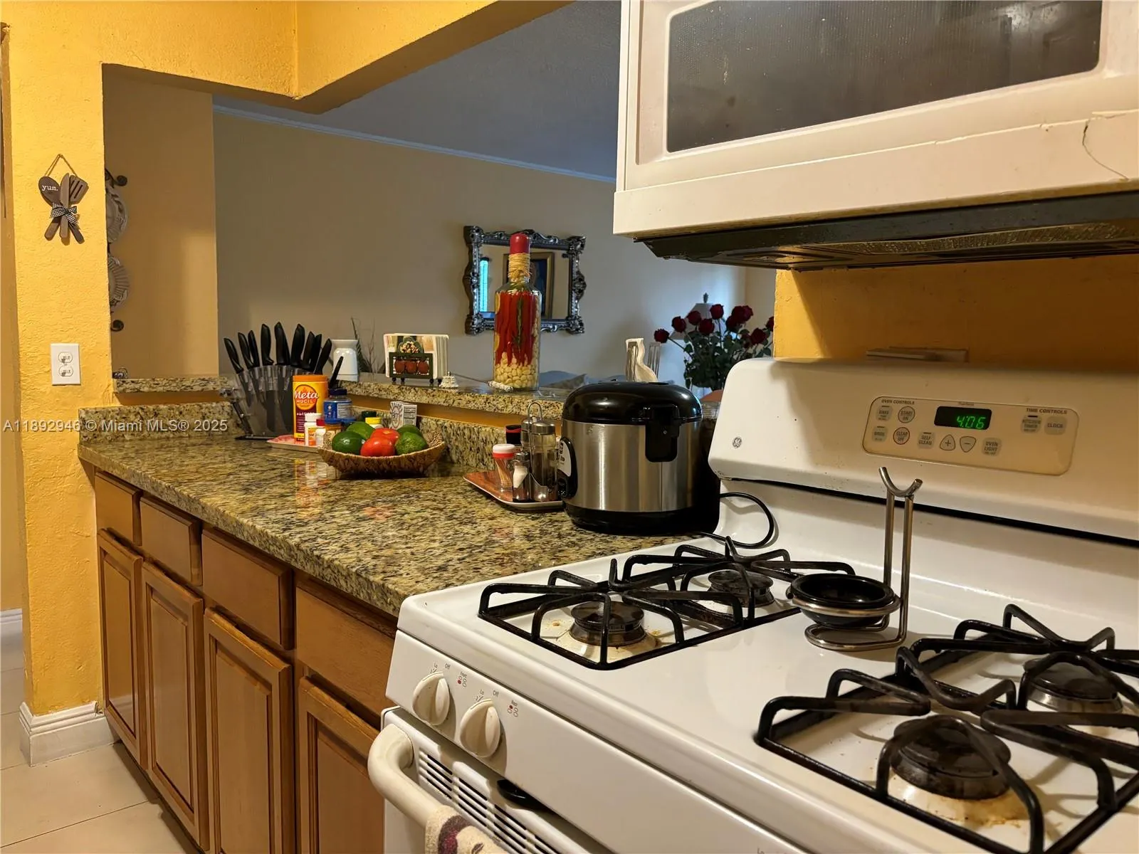 1350 W 53rd St, #24