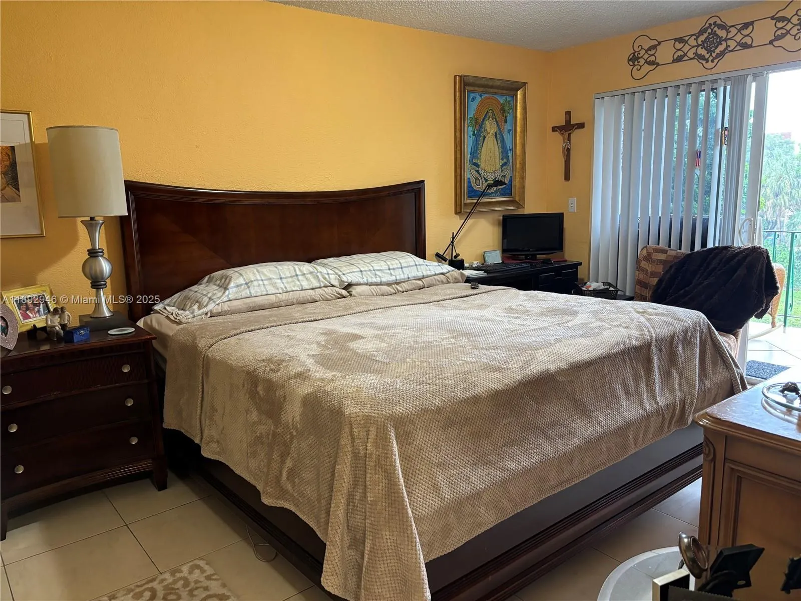 1350 W 53rd St, #24