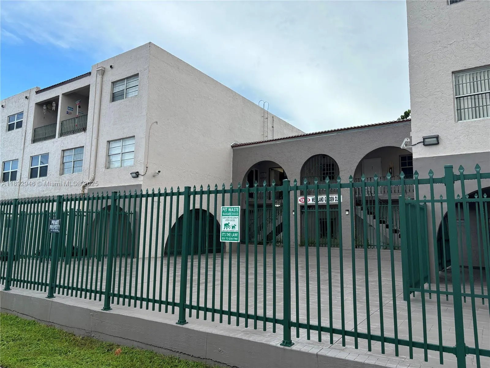 1350 W 53rd St, #24