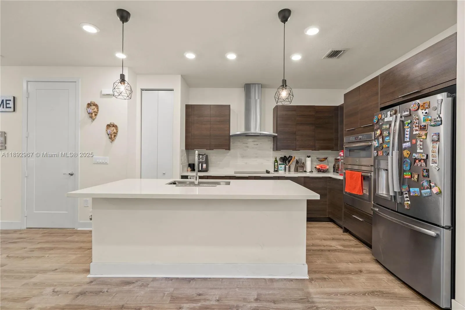 10450 NW 67th St
