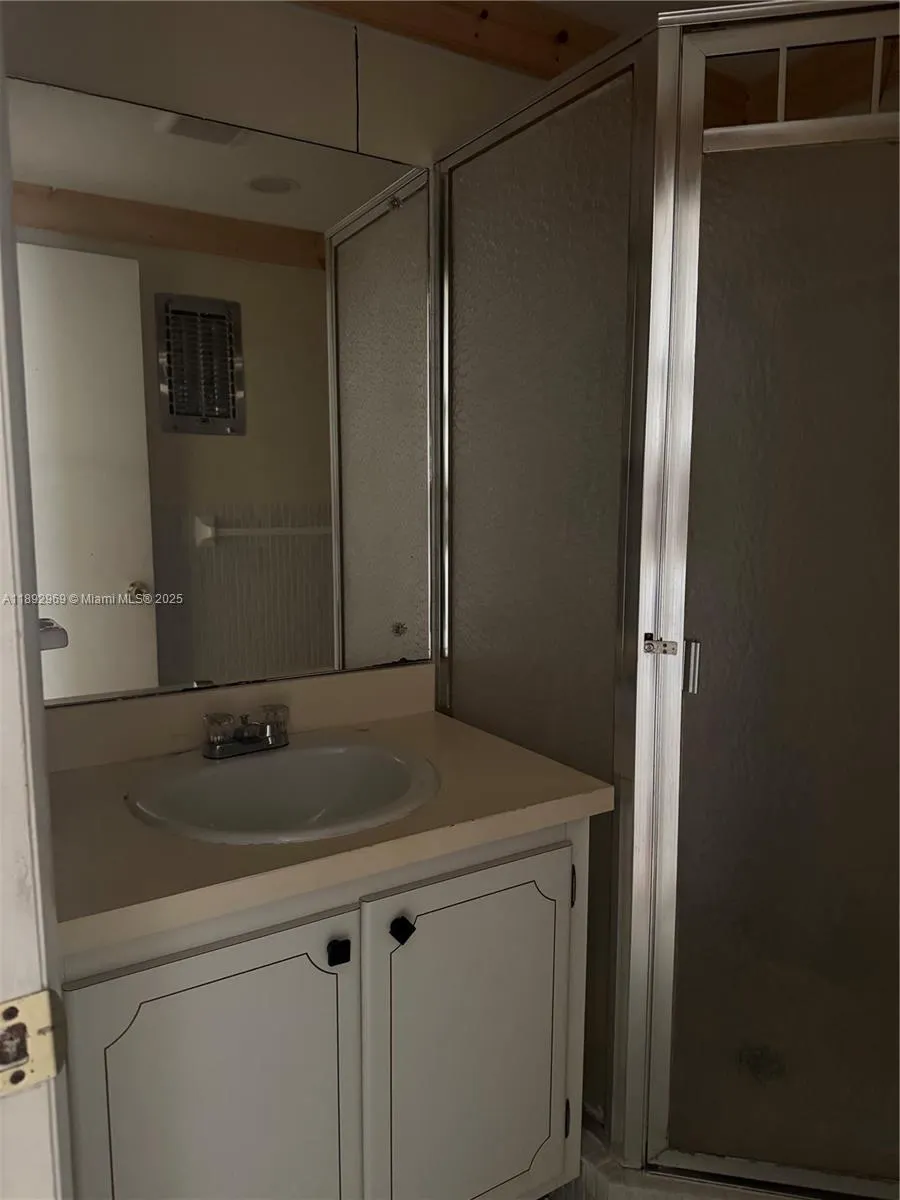1400 NW 43rd Ter, #204