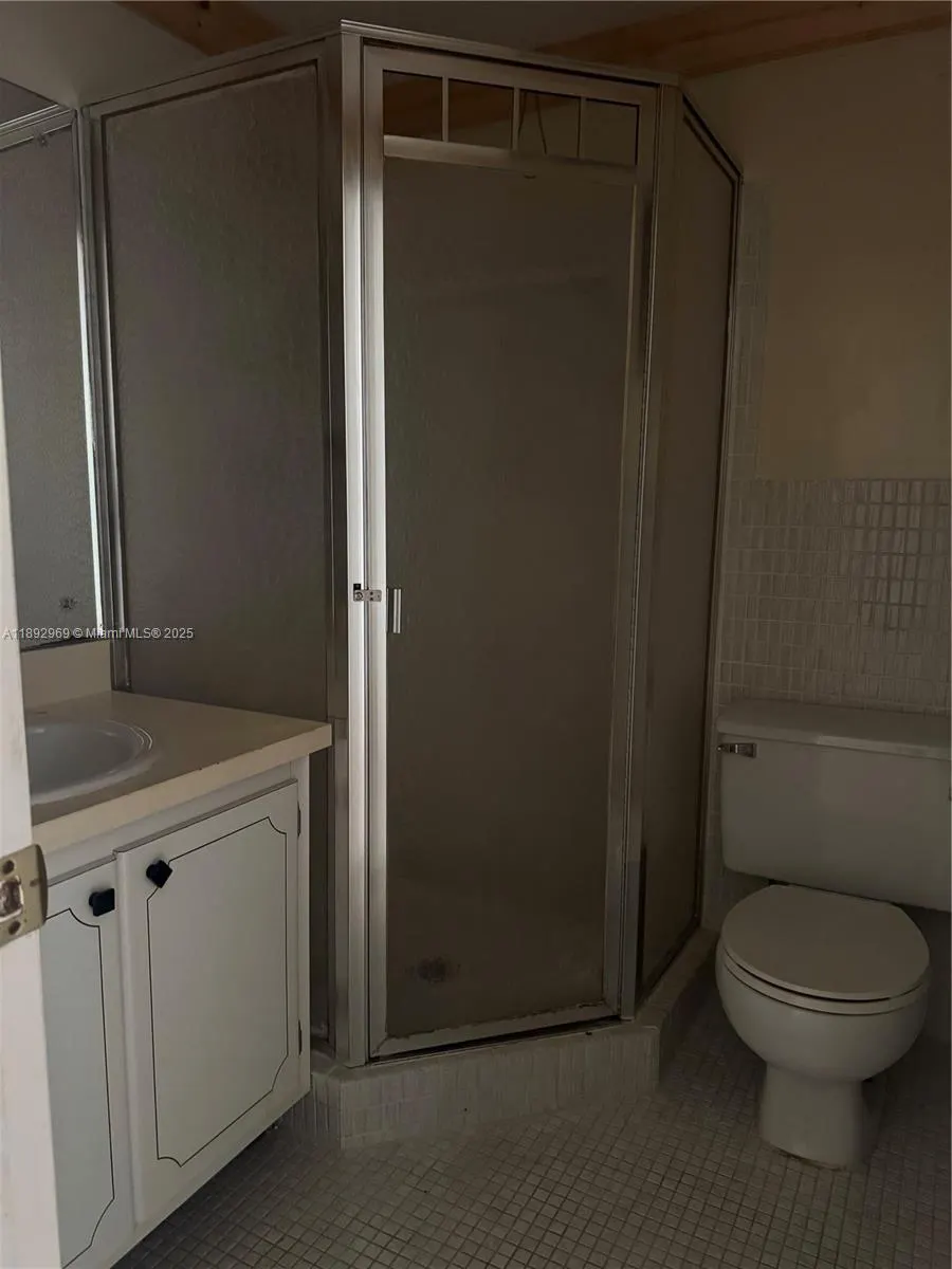 1400 NW 43rd Ter, #204