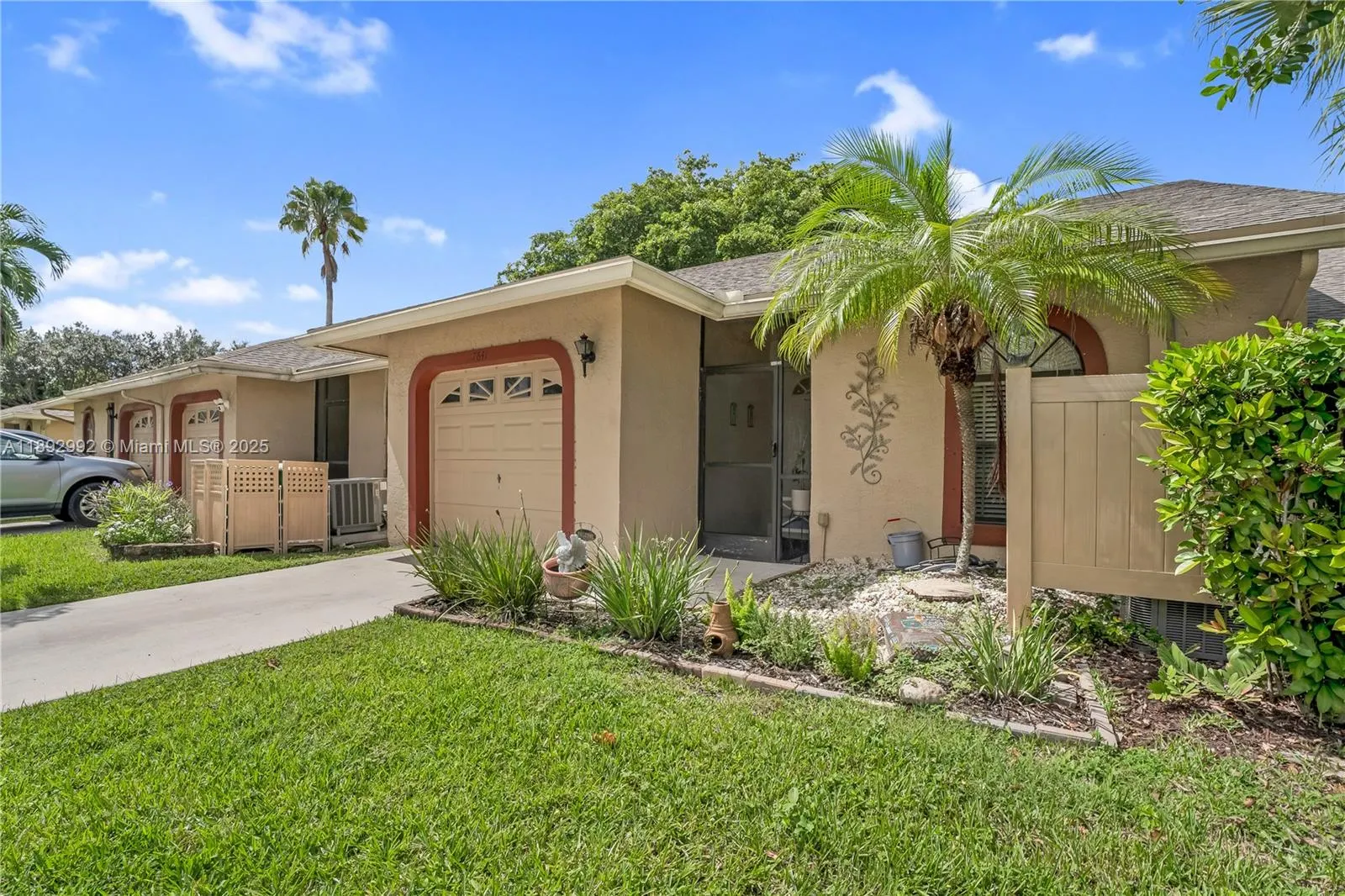 7641 NW 99th Ave