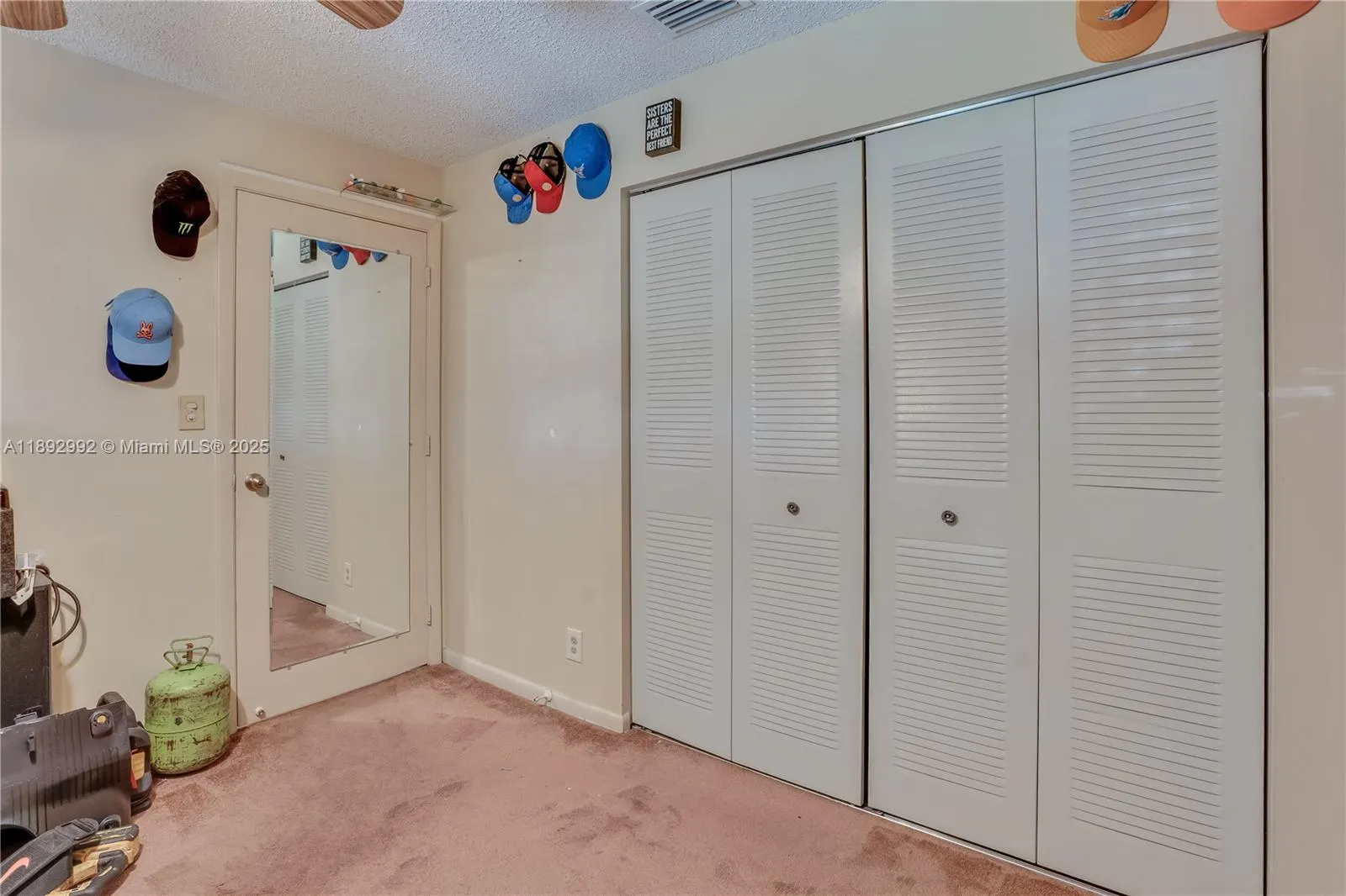 7641 NW 99th Ave