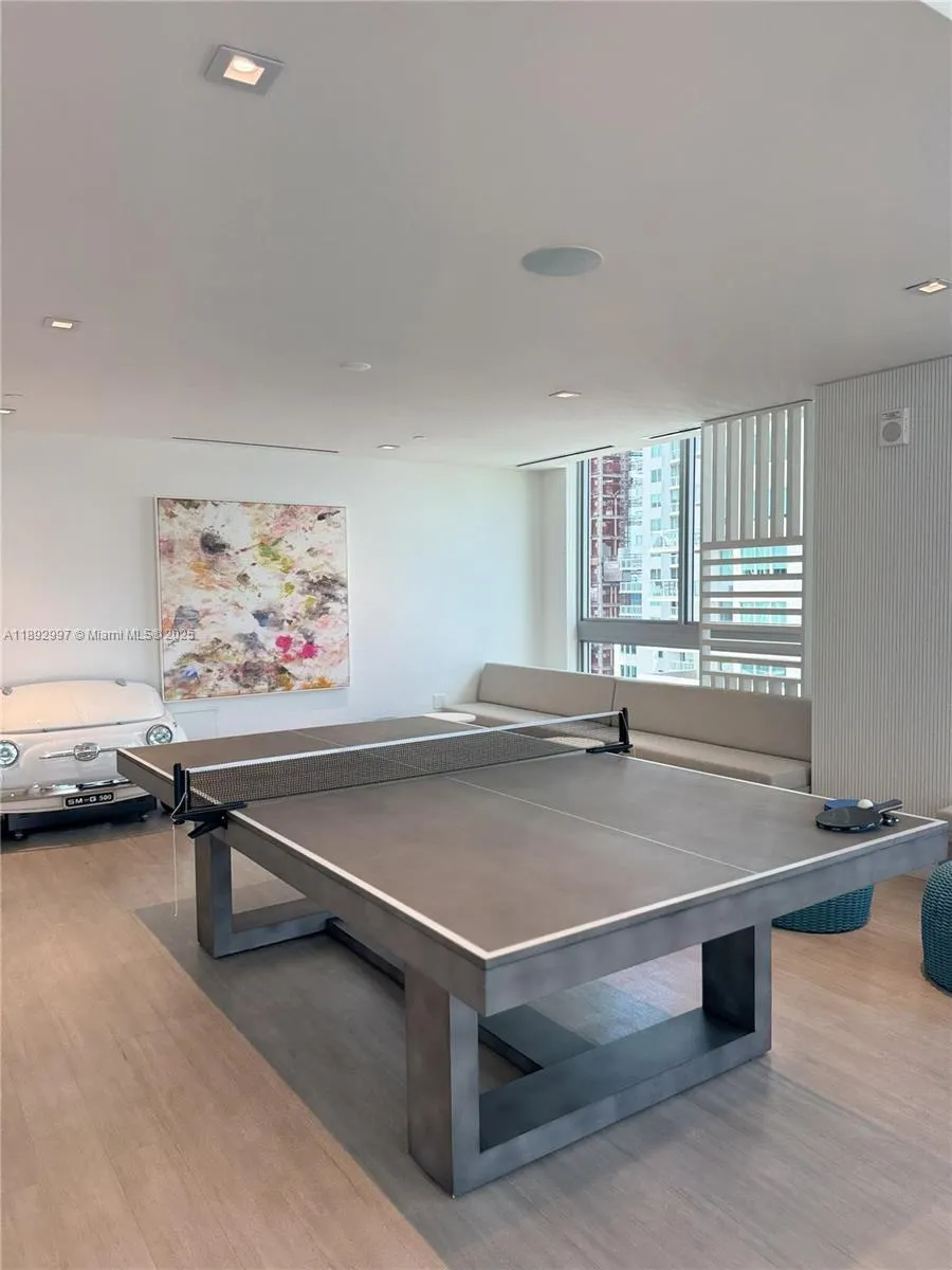 227 NE 2nd St, #2105