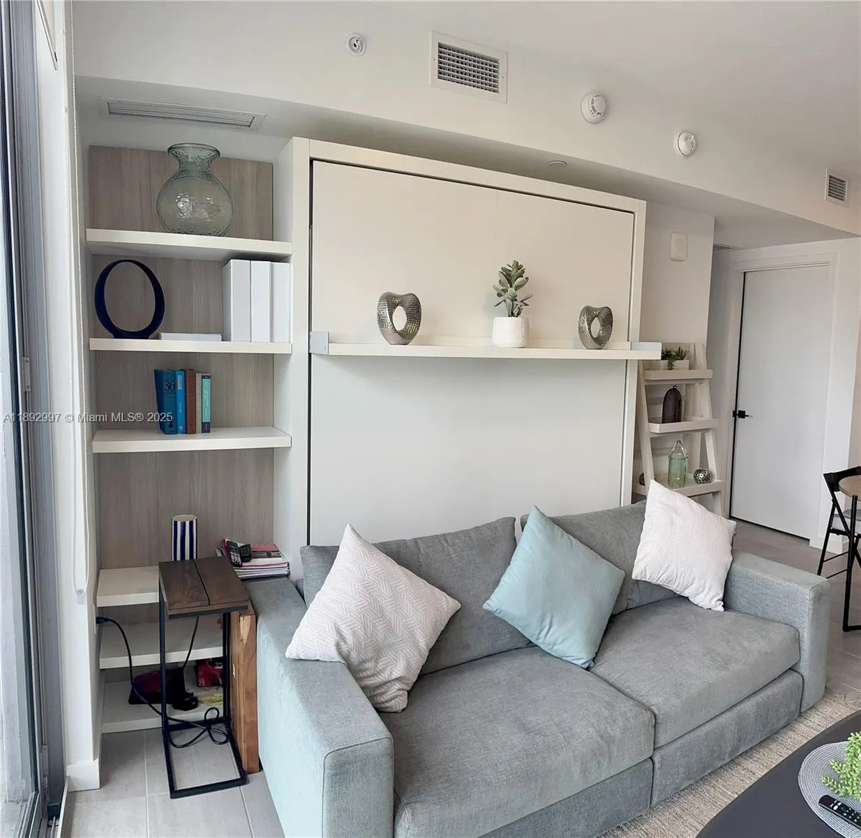 227 NE 2nd St, #2105