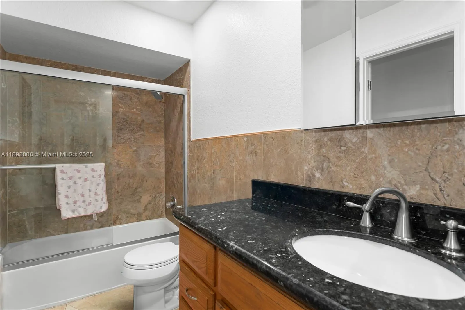 1315 N 47th Ave