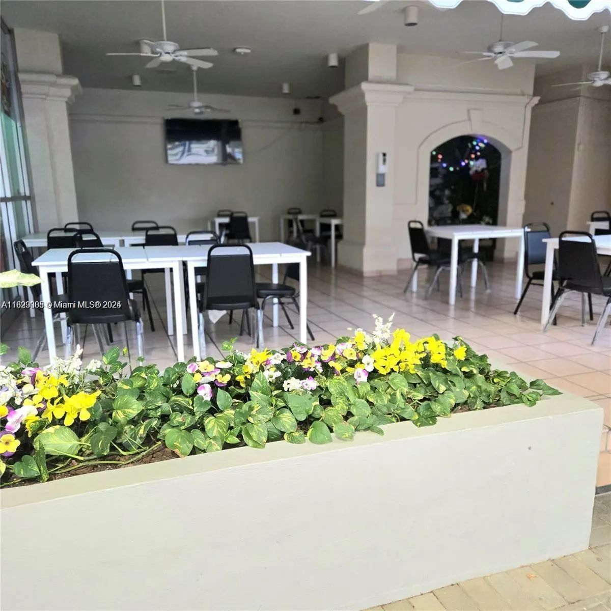 18071 Biscayne Blvd, #302