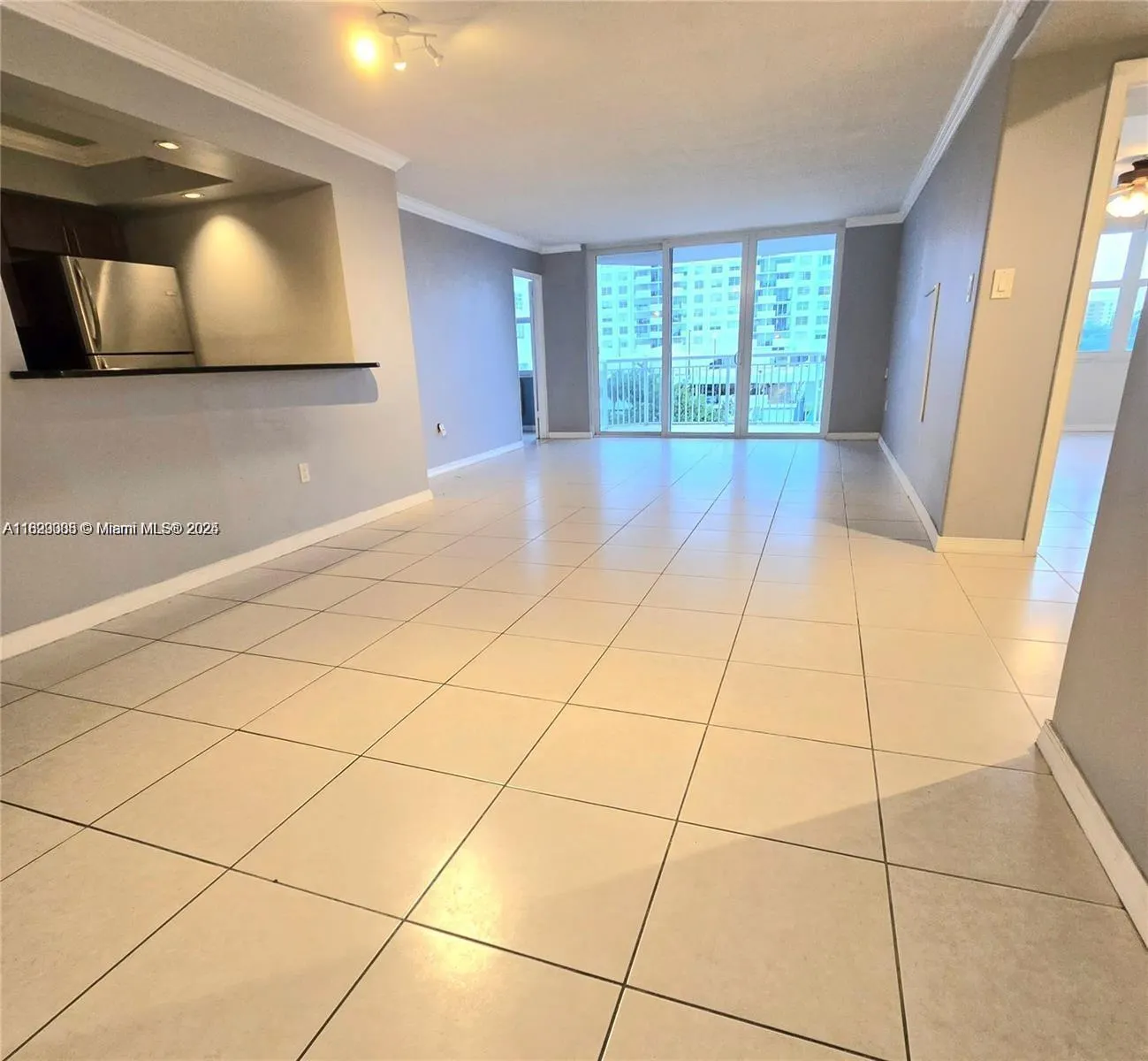 18071 Biscayne Blvd, #302