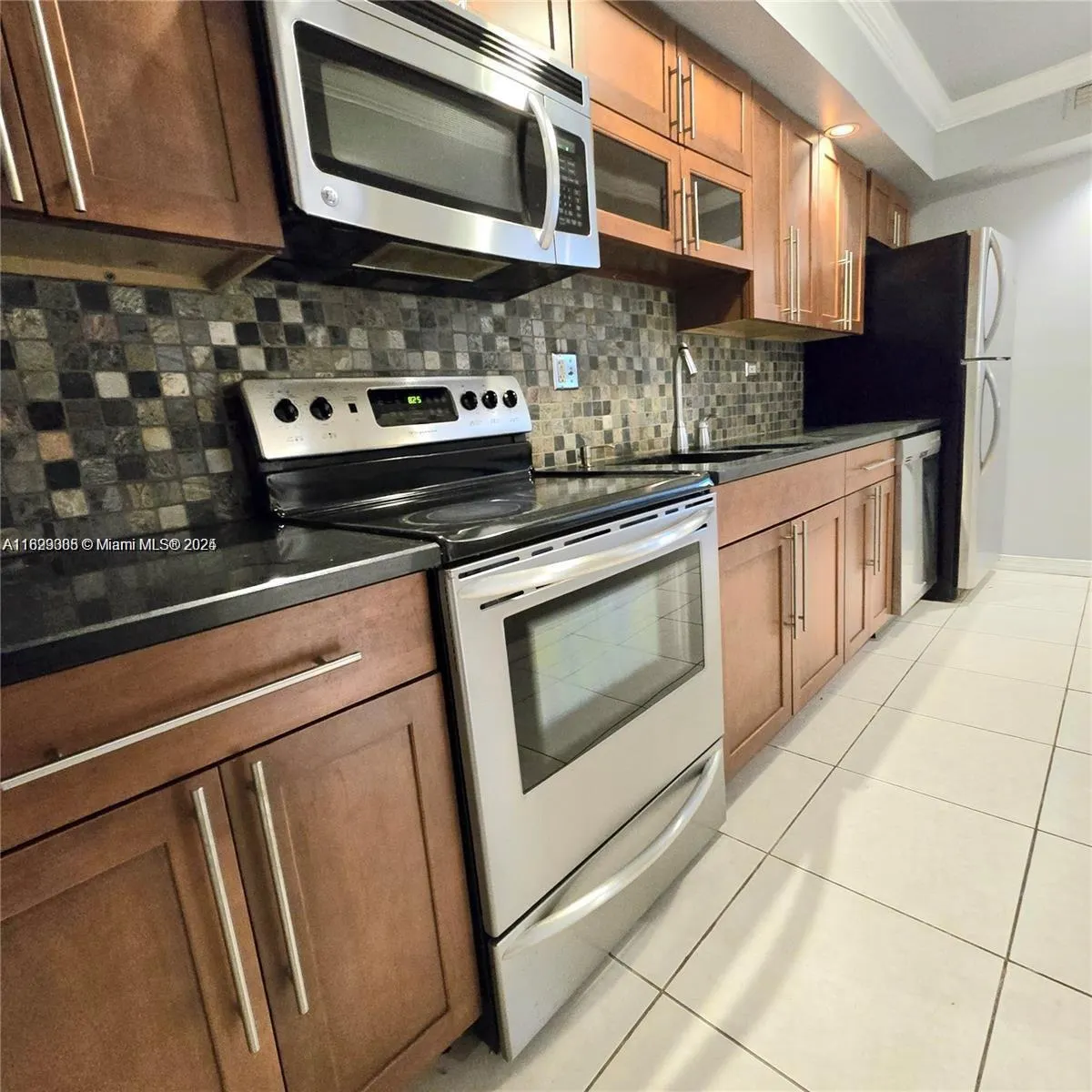 18071 Biscayne Blvd, #302