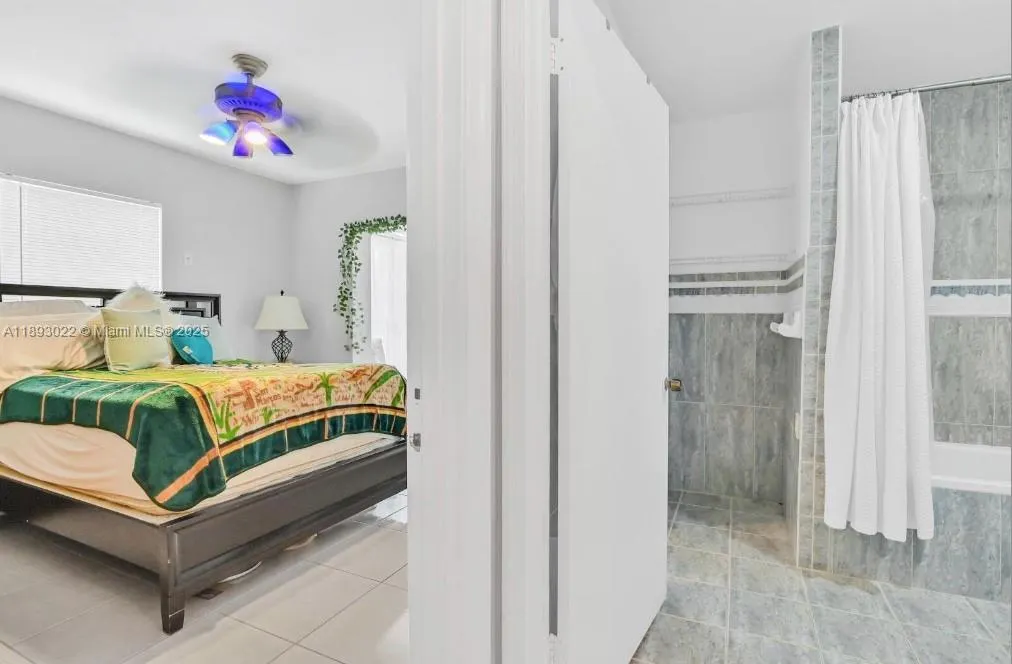 822 Avenida Hermosa