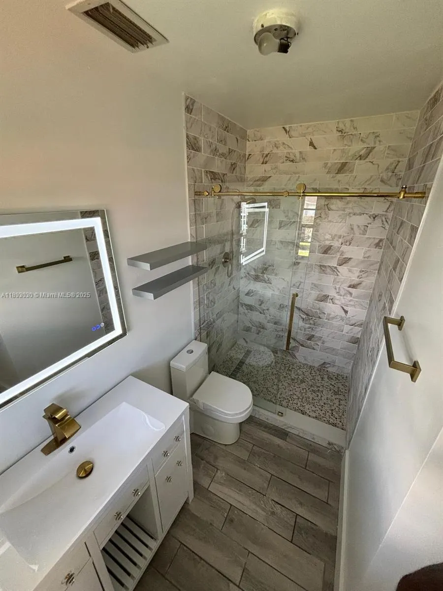 10815 SW 157th Ter