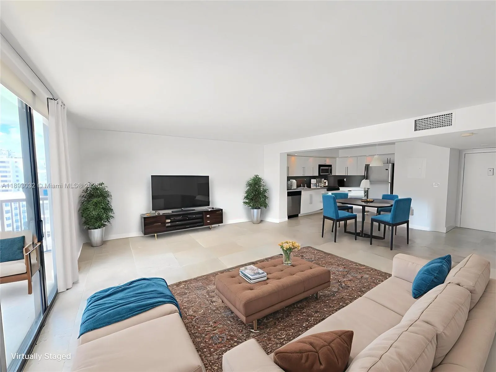 1800 Collins Ave, #12E