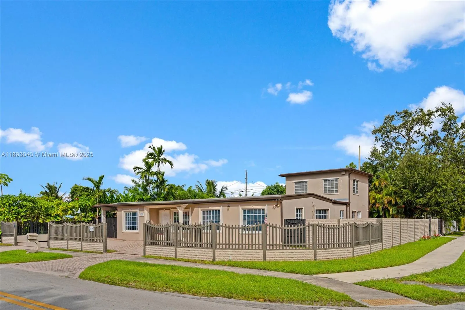 1145 SW 74th Ct