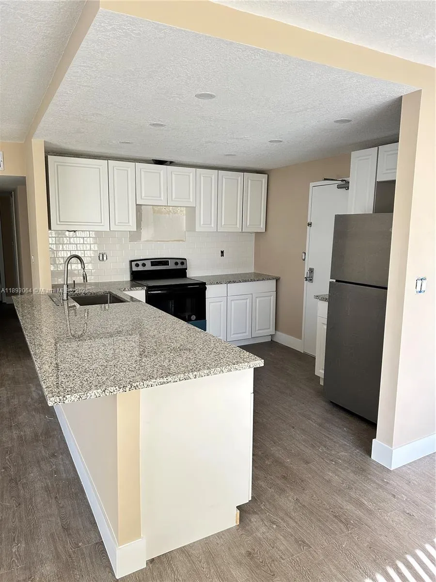 10777 W Sample Rd, #301