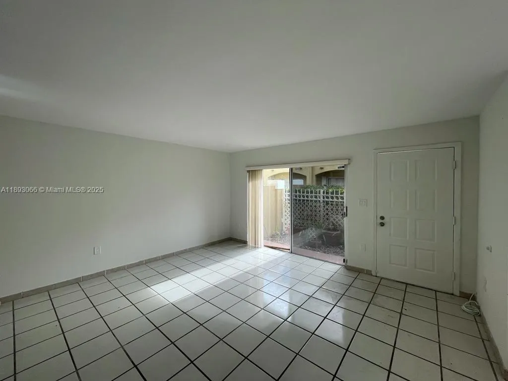 370 NW 85th Ct, #1804
