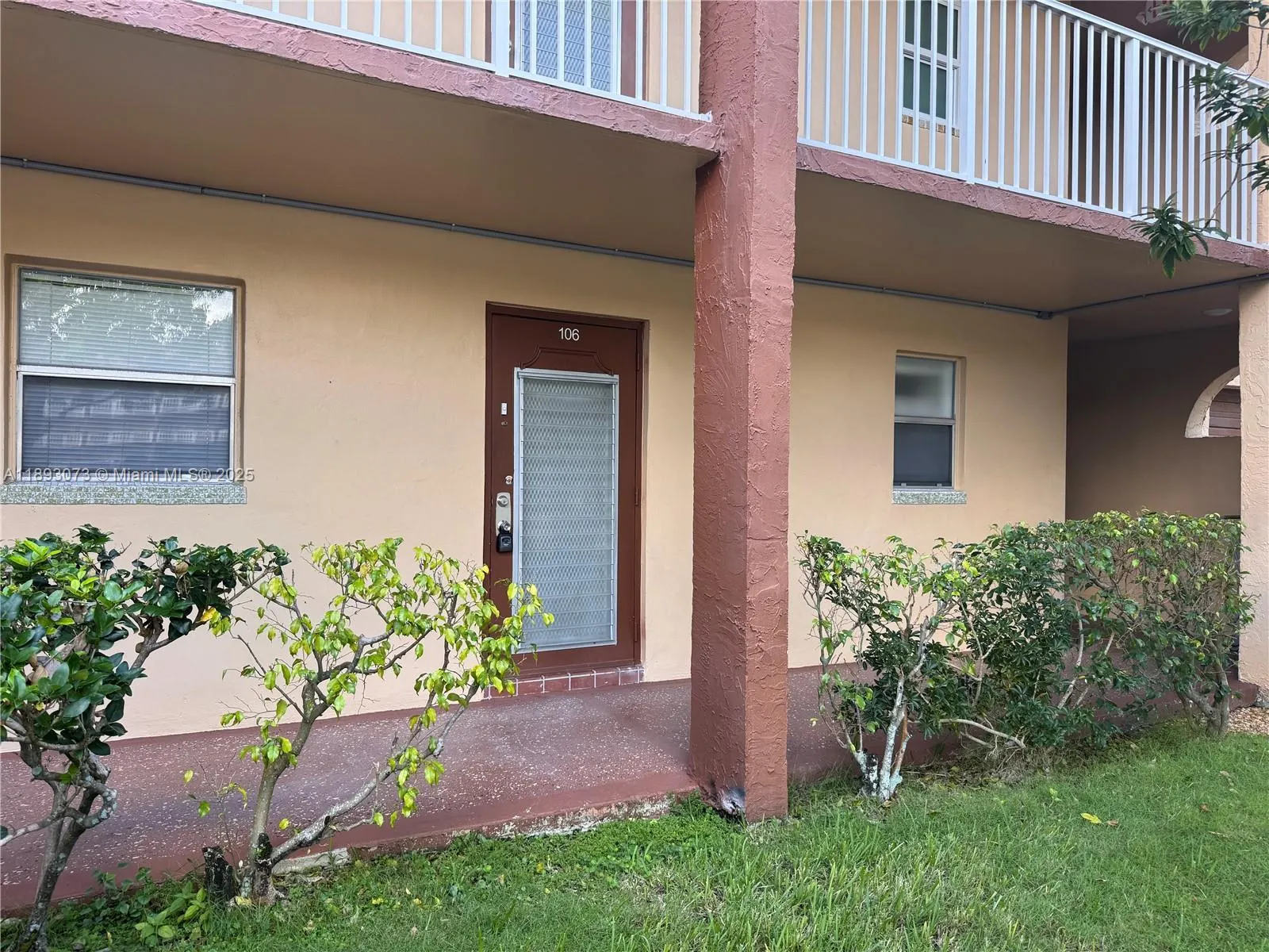 2741 N Pine Island Rd, #106