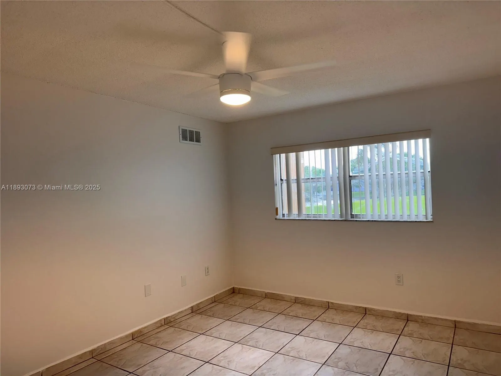 2741 N Pine Island Rd, #106