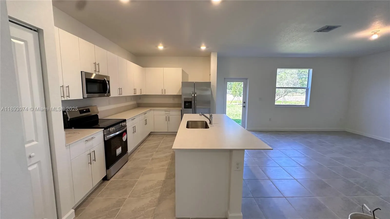 2760 SE 23rd Ave, #2760