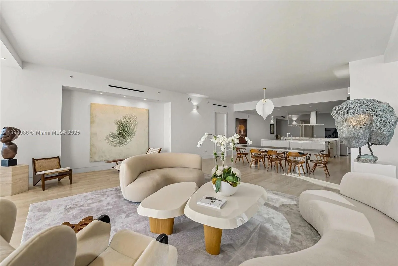 18501 Collins Ave, #1001