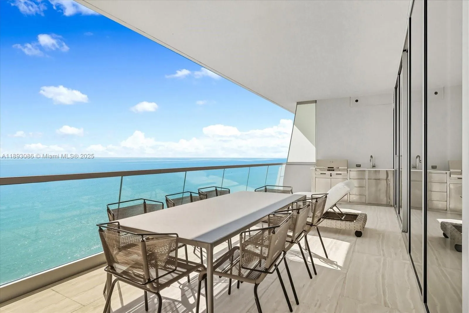 18501 Collins Ave, #1001
