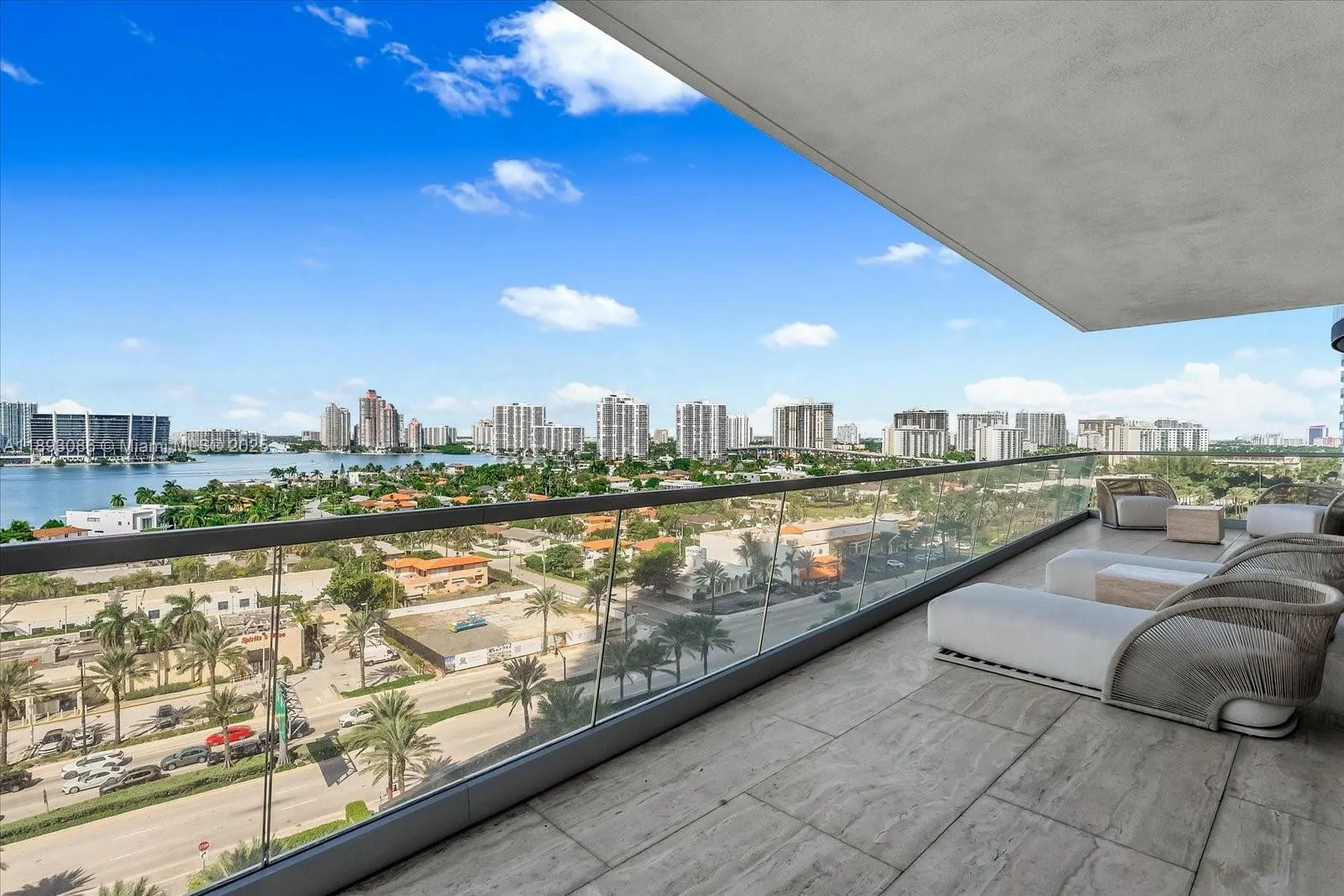 18501 Collins Ave, #1001