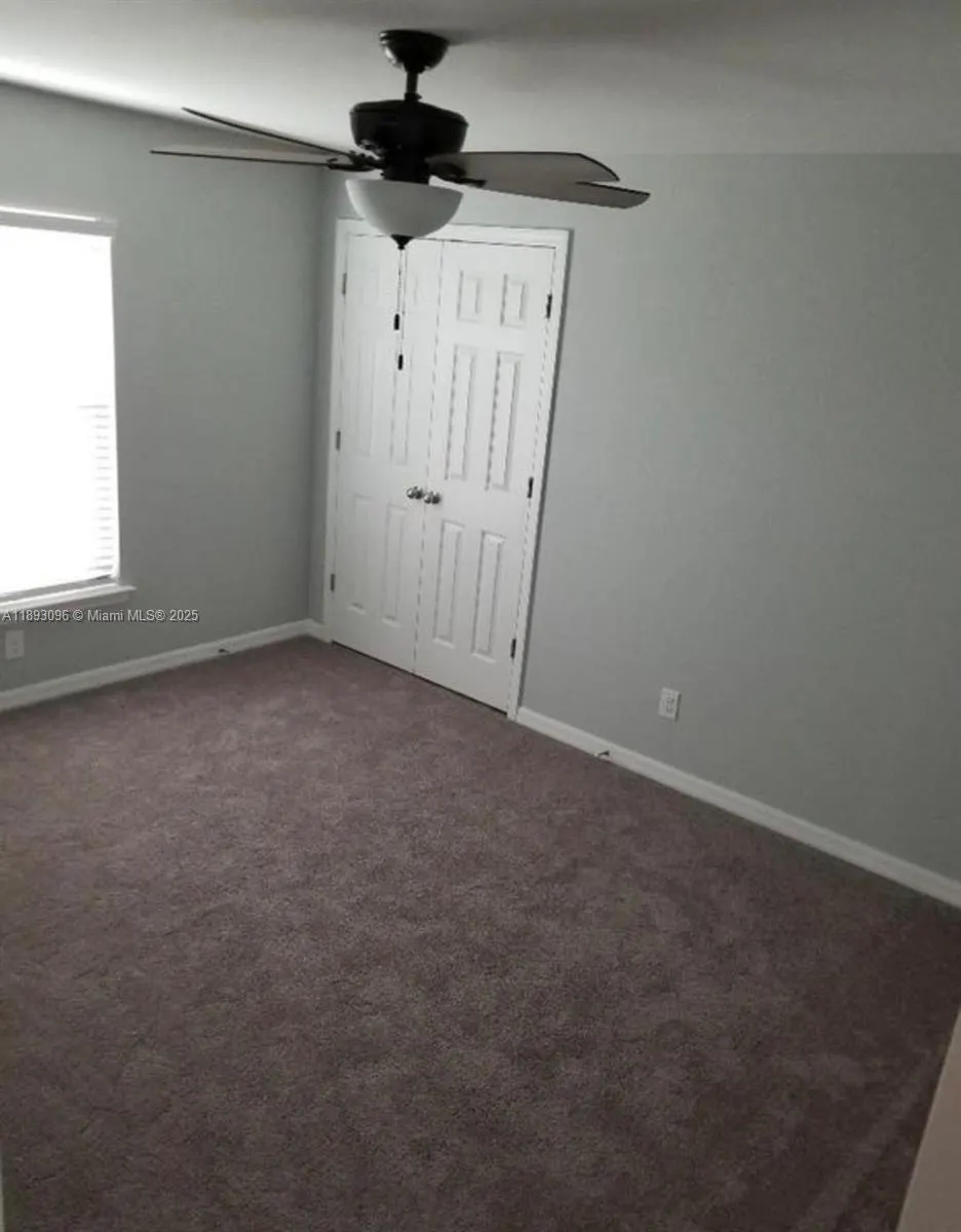 414 NW 23rd Ter