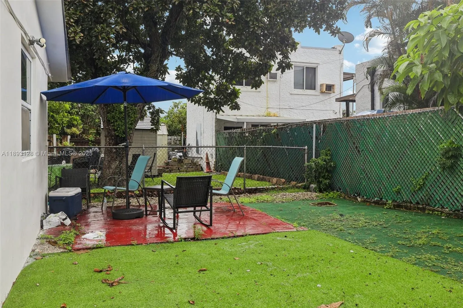 3300 SW 9th Ter