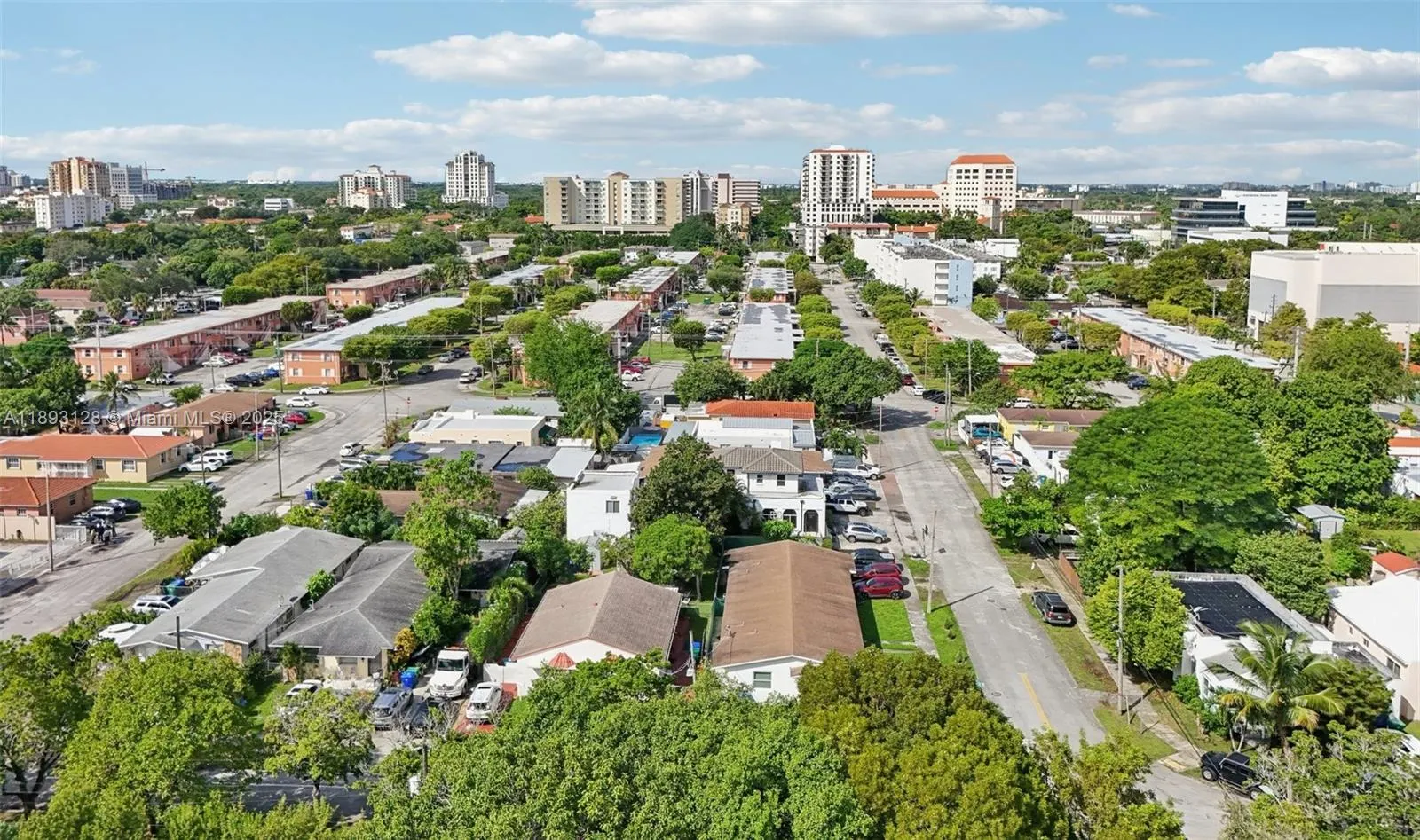3300 SW 9th Ter