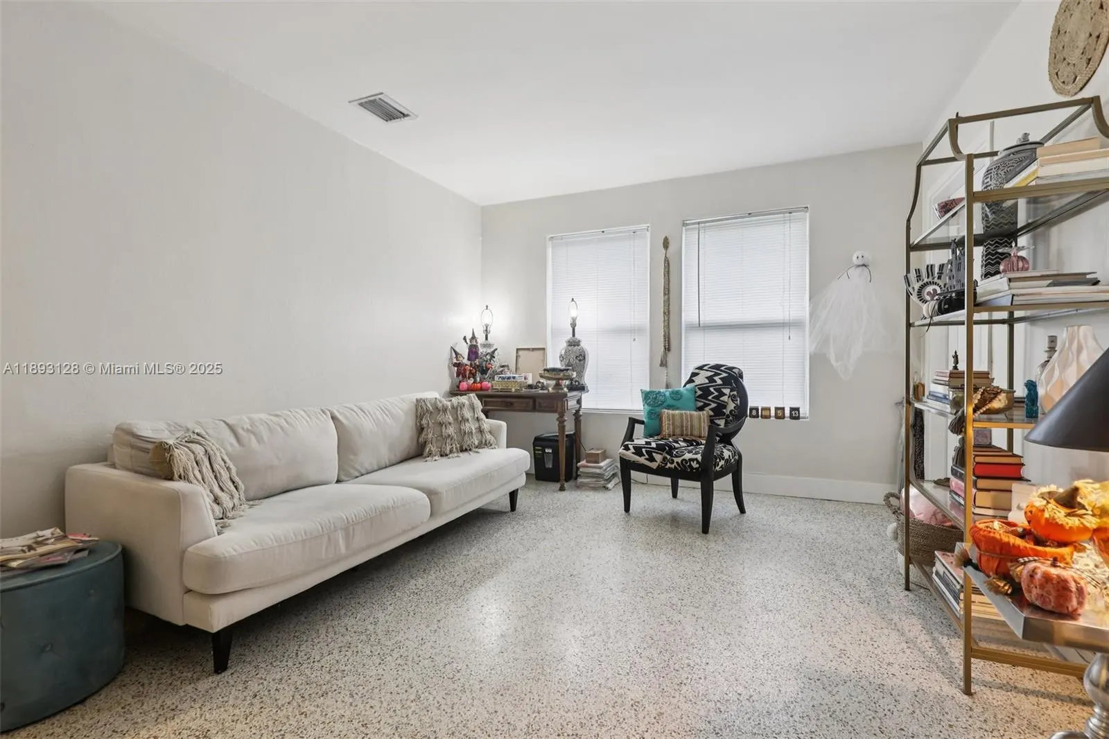 3300 SW 9th Ter