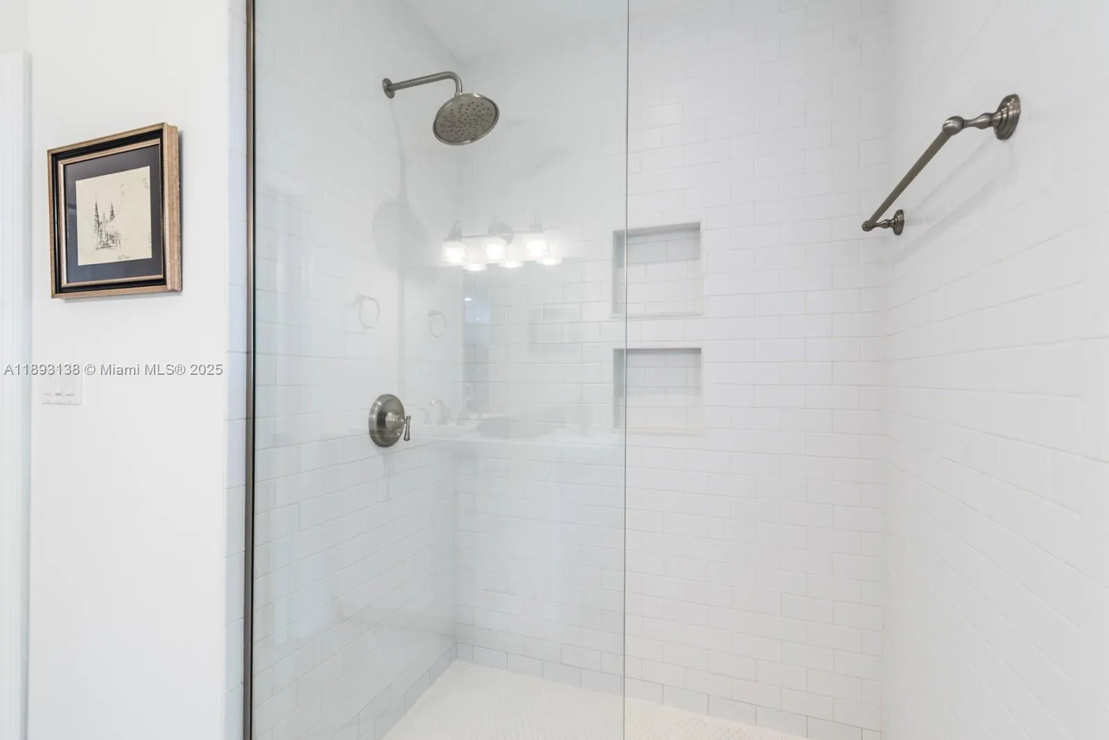 44 NW 40th St