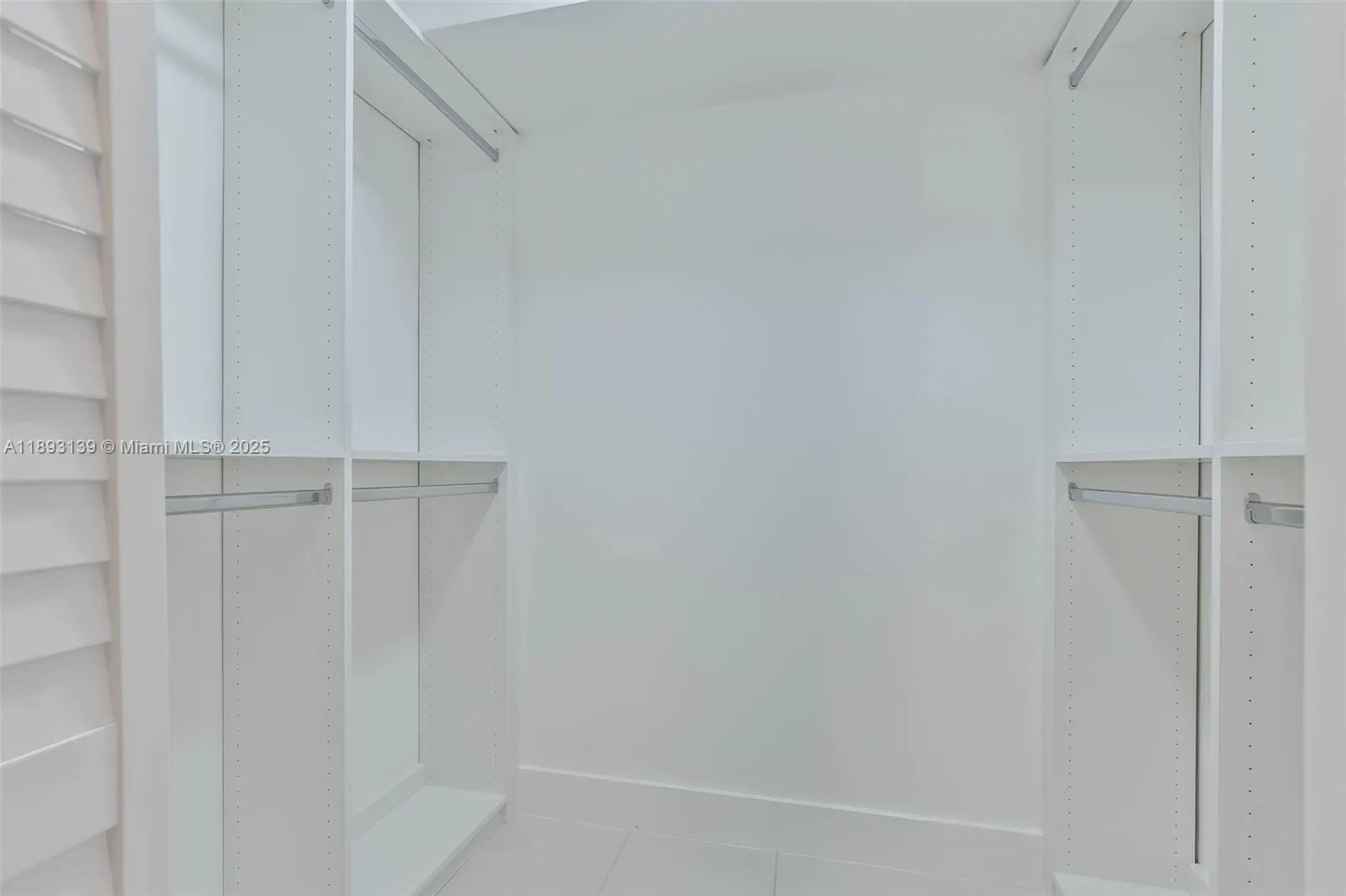 1665 Bay Rd, #522