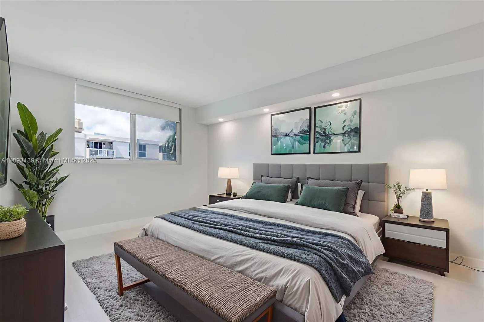 1665 Bay Rd, #522