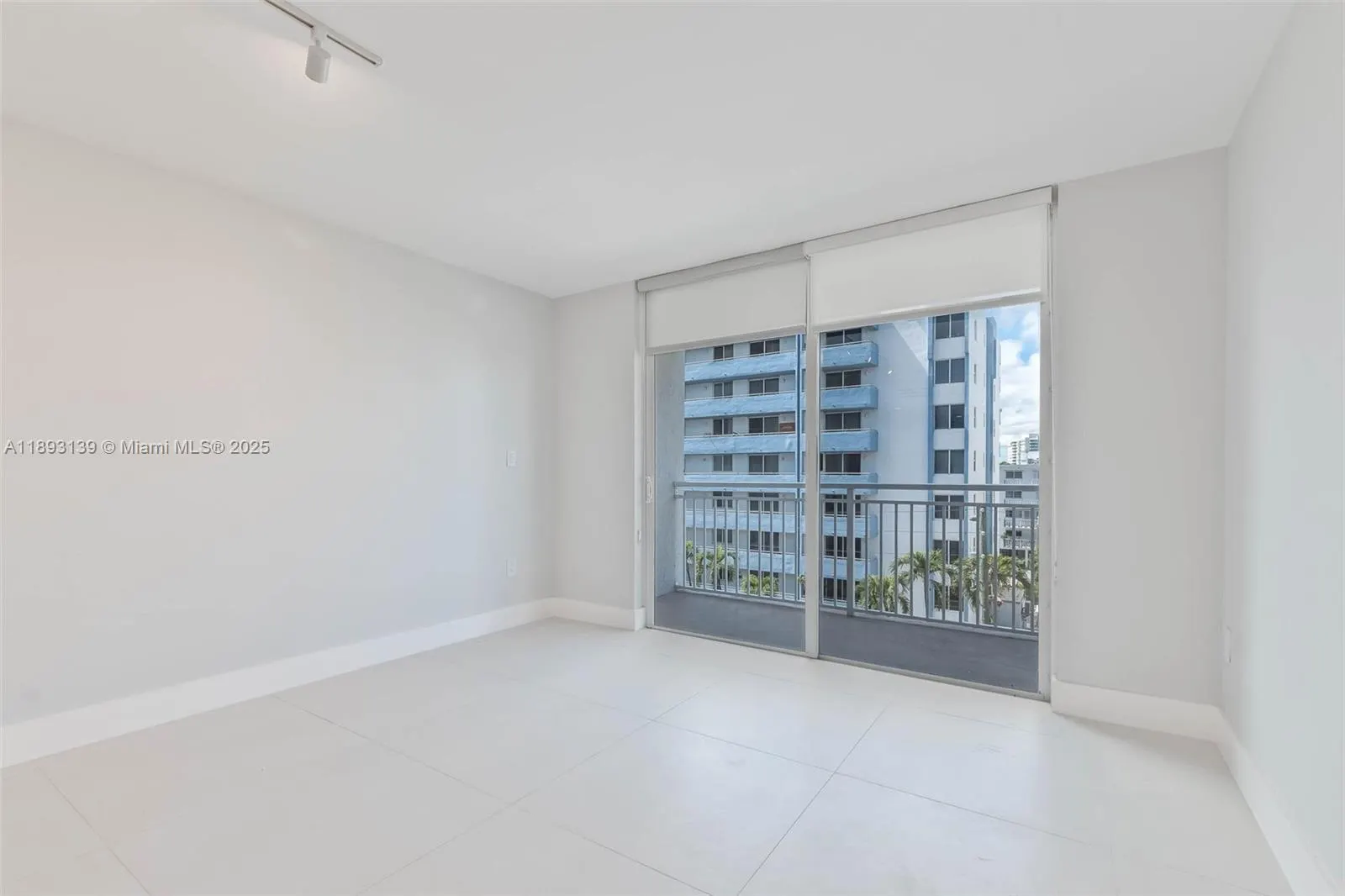 1665 Bay Rd, #522