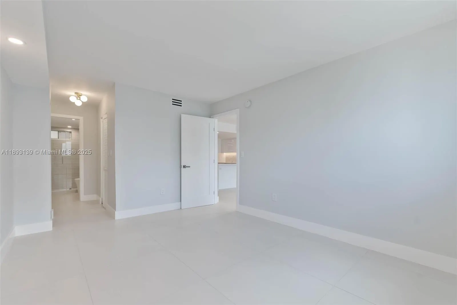 1665 Bay Rd, #522