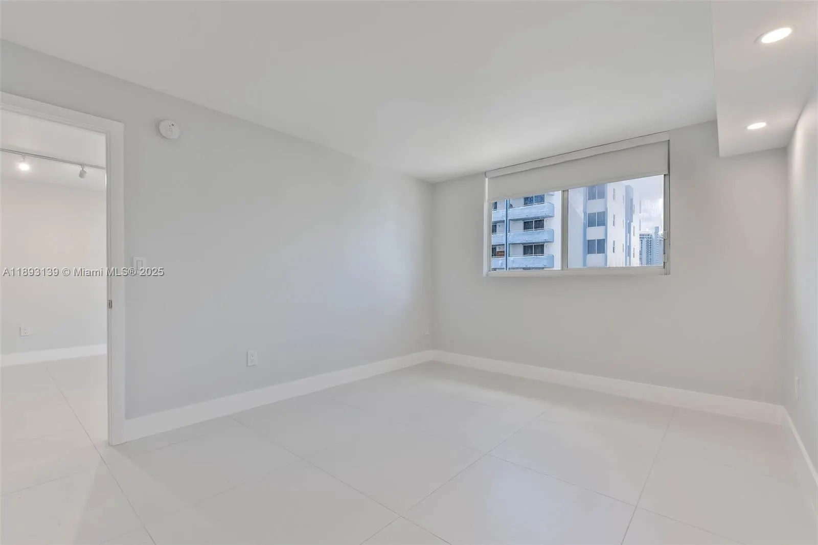 1665 Bay Rd, #522