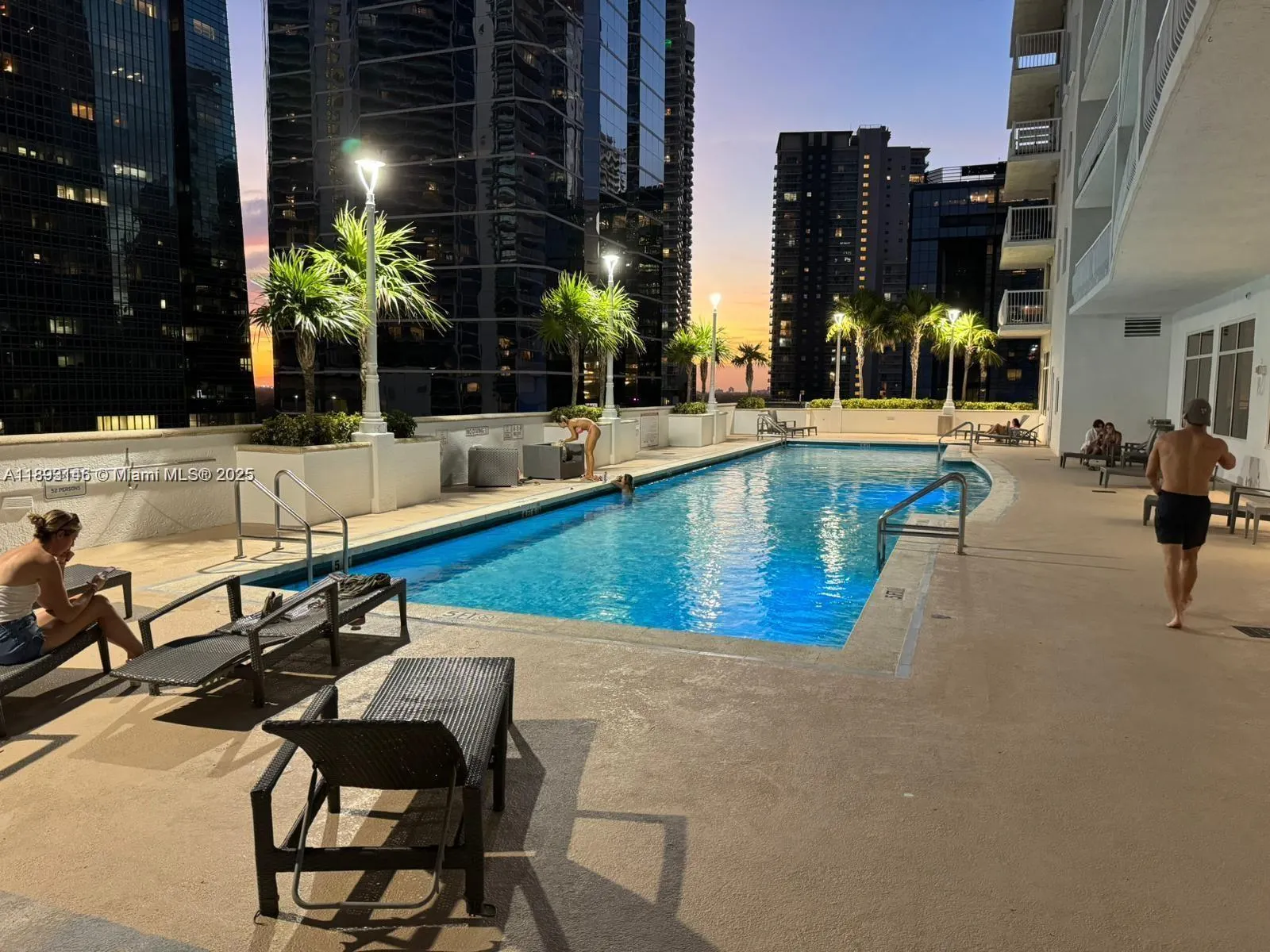 1200 Brickell Bay Dr, #2918