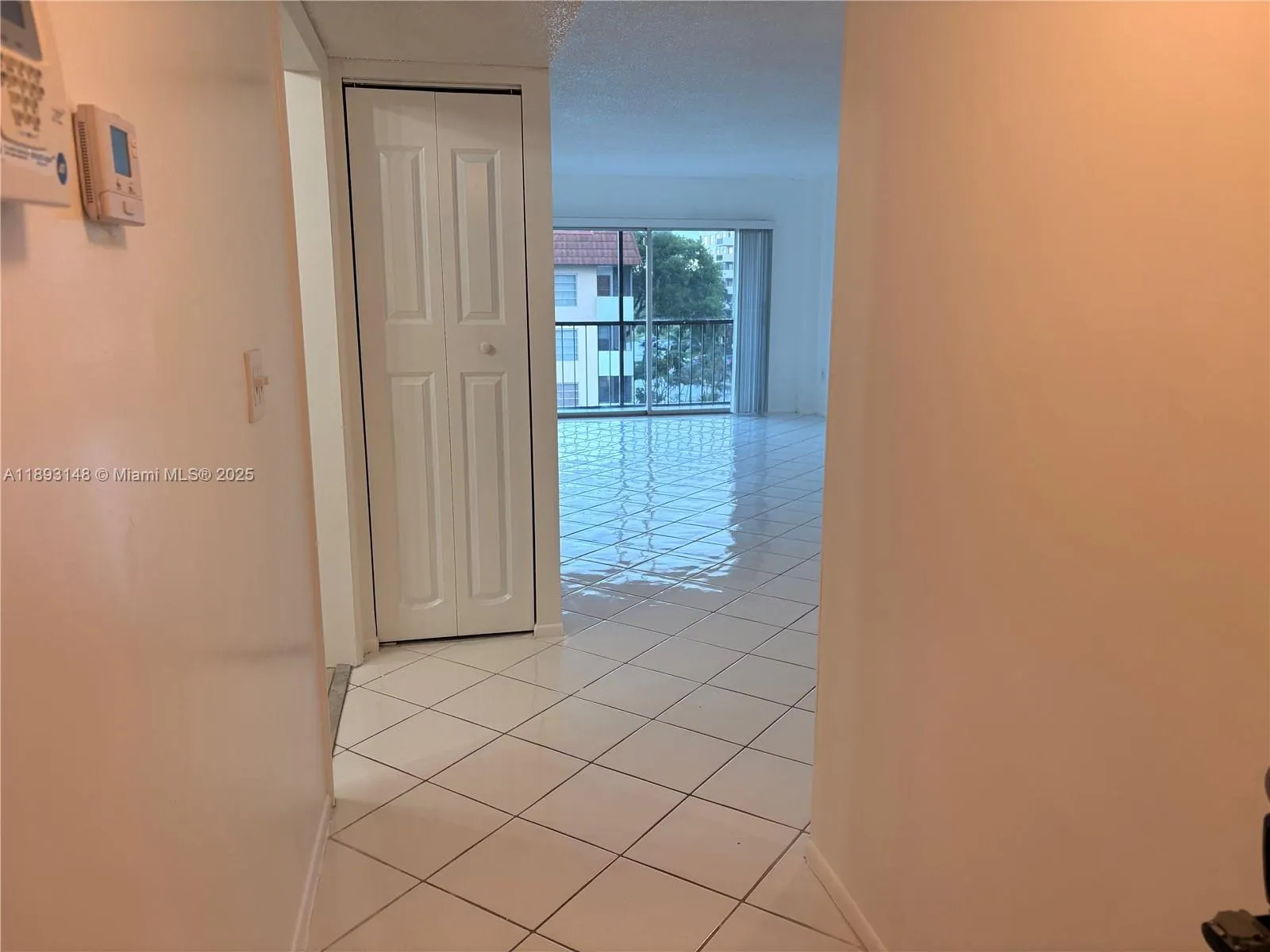 4172 Inverrary Dr, #408