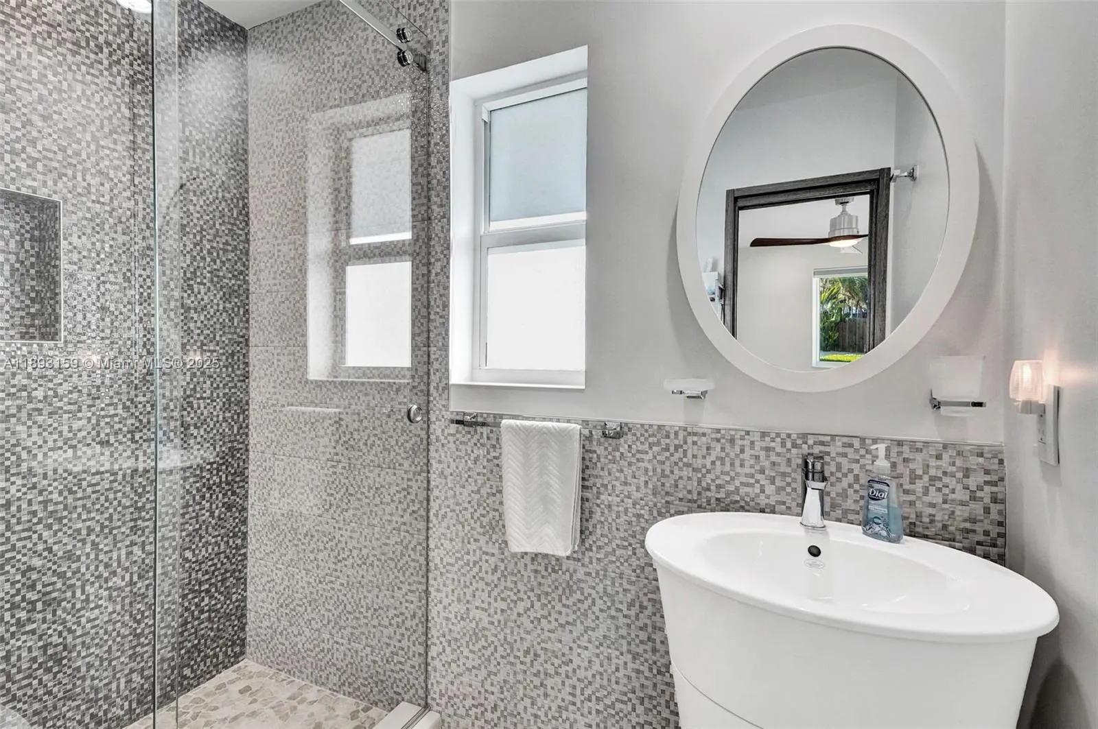 2712 NE 32nd Ave, #2